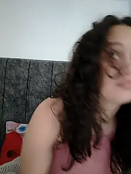 alana 2024 online show from 10/16/25, 02:56