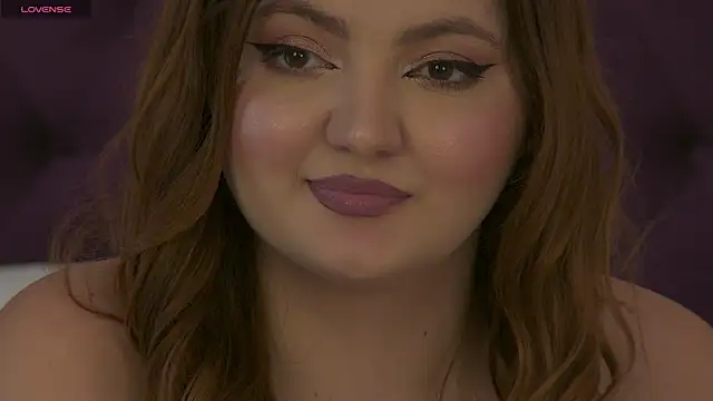 TiaraNox online show from 12/11/24, 12:02