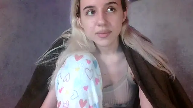 Puregirlaa online show from 10/17/25, 09:12