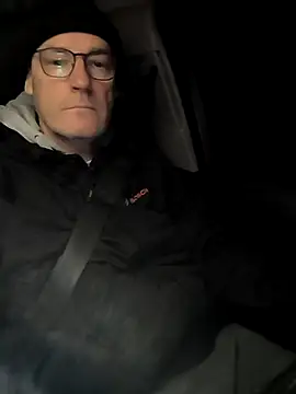 Snapshot of bogland33 chatting on 02/28/25, 11:23 bogland33 online show from 02/28/25, 11:23