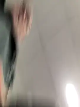 Snapshot of bogland33 chatting on 10/31/25, 11:33 bogland33 online show from 10/31/25, 11:33