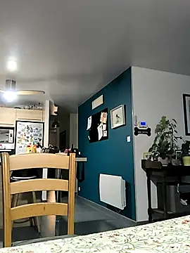 Snapshot of bogland33 chatting on 11/06/25, 06:58 bogland33 online show from 11/06/25, 06:58