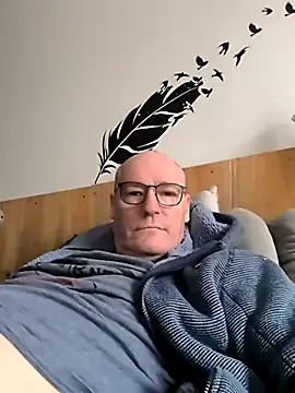 bogland33 online show from 02/17/26, 01:51