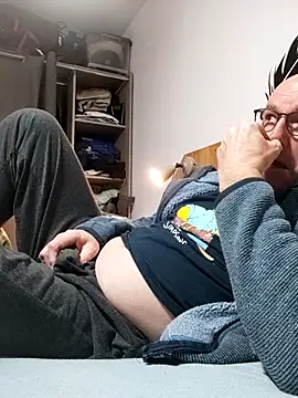 bogland33 online show from 03/16/26, 08:13