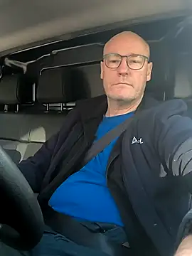 bogland33 online show from 04/10/26, 04:12