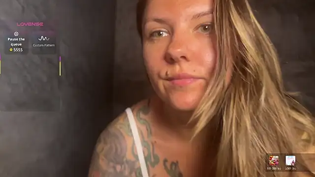  private person  online show from 02/01/26, 02:26