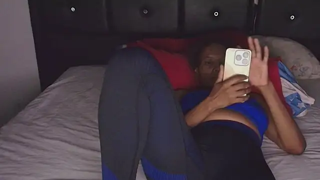 SashaBrianna99 online show from 04/16/26, 02:56