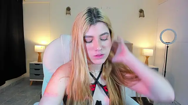 Snapshot of ARITOO_ chatting on 12/12/24, 03:21 ARITOO online show from 12/12/24, 03:21