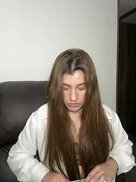 Snapshot of ARITOO_ chatting on 02/10/25, 04:41 ARITOO online show from 02/10/25, 04:41