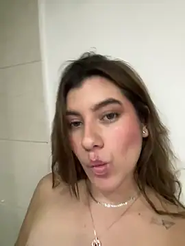 Snapshot of ARITOO_ chatting on 02/15/25, 11:58 ARITOO online show from 02/15/25, 11:58