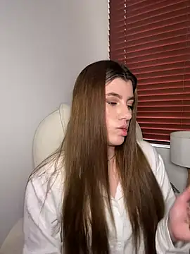 Snapshot of ARITOO_ chatting on 02/23/25, 08:11 ARITOO online show from 02/23/25, 08:11