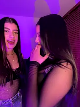 Snapshot of ARITOO_ chatting on 10/02/25, 01:01 ARITOO online show from 10/02/25, 01:01