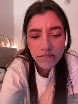 Snapshot of ARITOO_ chatting on 10/17/25, 04:48 ARITOO online show from 10/17/25, 04:48