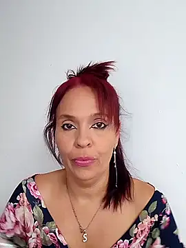 Snapshot of sthefania1710 chatting on 03/18/25, 12:58 sthefania1710 online show from 03/18/25, 12:58