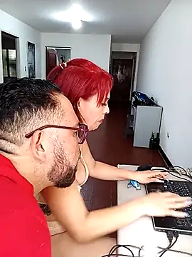 Snapshot of sthefania1710 chatting on 12/05/25, 02:58 sthefania1710 online show from 12/05/25, 02:58