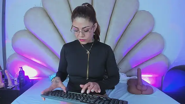 Anna  Spencer online show from 03/07/25, 12:12