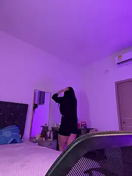 AuroraFiore online show from 02/04/26, 01:00