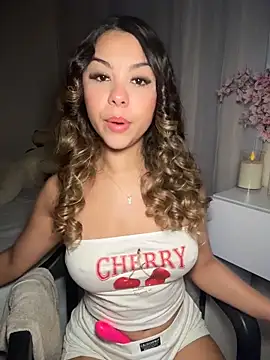 tuckersabrina online show from 02/07/26, 01:26