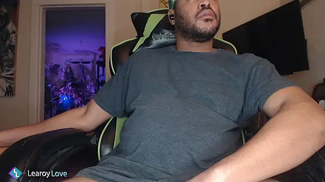 Learoy Love online show from 02/03/26, 04:32