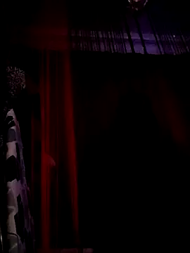 Snapshot of HungJonny99 chatting on 10/02/25, 12:06 HungJonny99 online show from 10/02/25, 12:06