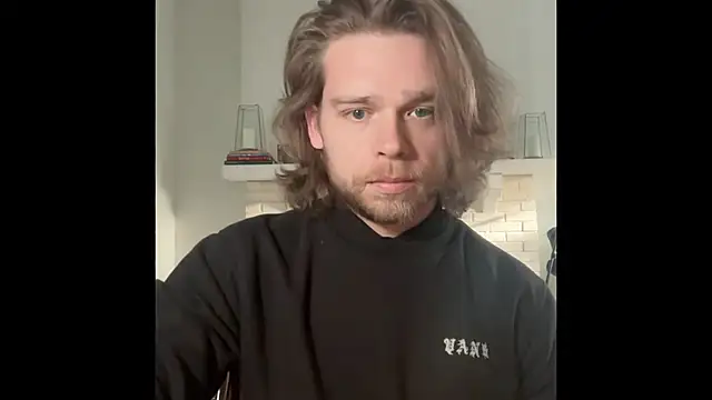 Snapshot of DaddydayDrinkzz chatting on 01/17/25, 09:28 DaddydayDrinkzz online show from 01/17/25, 09:28