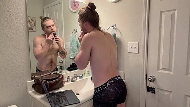 Snapshot of DaddydayDrinkzz chatting on 03/21/25, 05:43 DaddydayDrinkzz online show from 03/21/25, 05:43