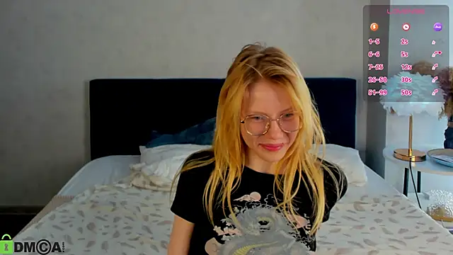 Esme Runn online show from 05/21/26, 03:13