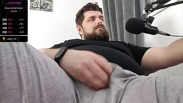 Snapshot of KingMarti chatting on 01/09/25, 05:23 KingMarti online show from 01/09/25, 05:23