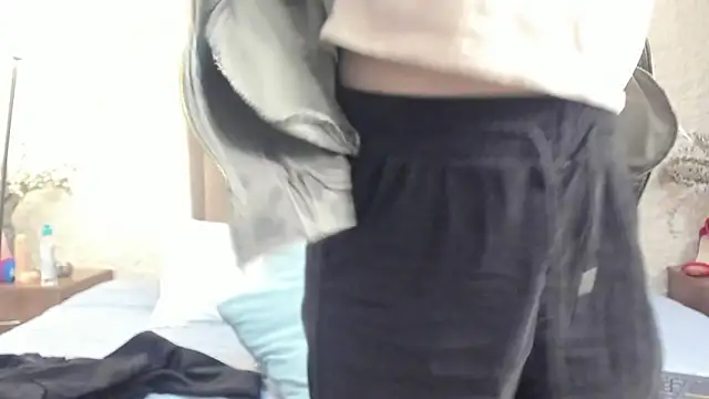 Snapshot of CarolinaGlamour chatting on 09/20/25, 02:34 CarolinaGlamour online show from 09/20/25, 02:34