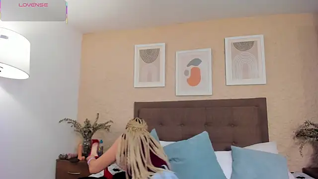 Snapshot of CarolinaGlamour chatting on 09/23/25, 03:09 CarolinaGlamour online show from 09/23/25, 03:09