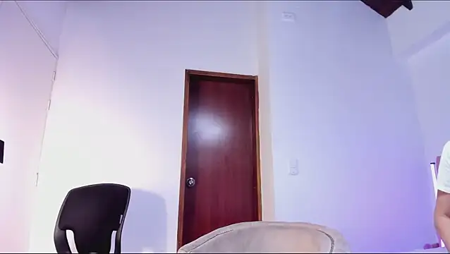 CarolinaGlamour online show from 12/16/25, 08:14