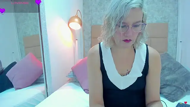 CarolinaGlamour online show from 05/23/26, 11:03
