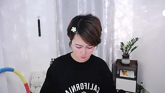 Fan ting online show from 02/17/25, 09:13