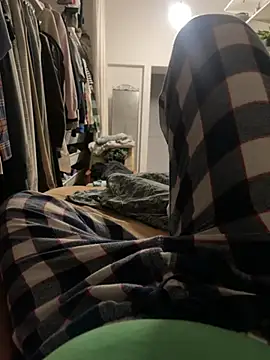 RSR 26689 online show from 02/11/25, 08:42