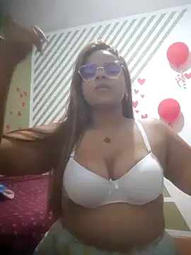 Evabigass online show from 02/15/25, 09:59