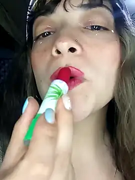 Snapshot of Elvishcassie_ chatting on 12/23/24, 02:45 Elvishcassie  online show from 12/23/24, 02:45