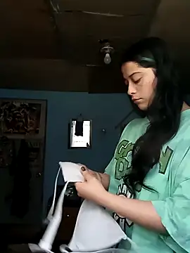 Elvishcassie  online show from 01/14/26, 09:52