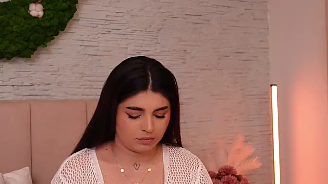 RachelSwaan online show from 12/10/24, 11:11