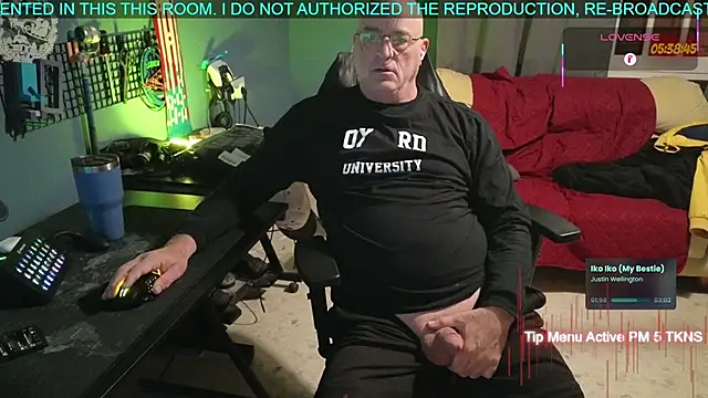 Pilot Dave 69 online show from 12/01/25, 04:39