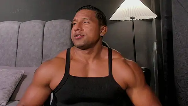 Snapshot of CallumMuscle chatting on 02/06/26, 02:27 CallumMuscle online show from 02/06/26, 02:27