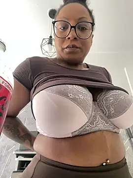 BabyFannyxx online show from 04/09/26, 09:26