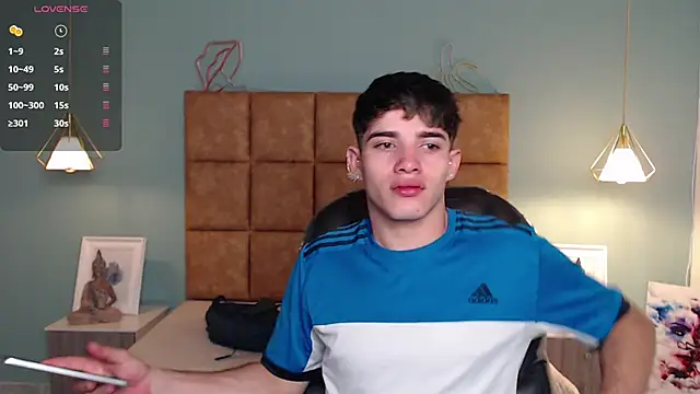 AlejooTwink online show from 01/10/25, 05:45