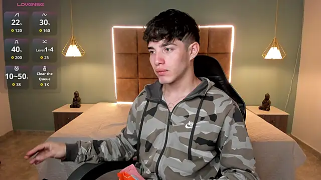 AlejooTwink online show from 05/15/26, 03:46