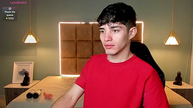 AlejooTwink online show from 05/19/26, 04:19