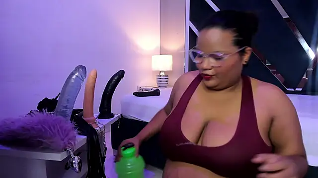 MhiaRey online show from 01/25/25, 01:08