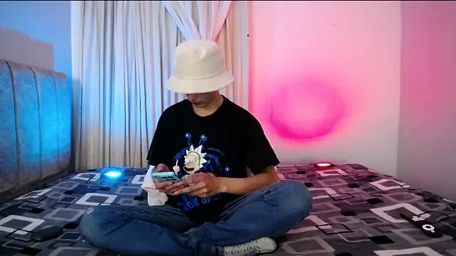 Yellowpokemon23 online show from 04/03/26, 03:37