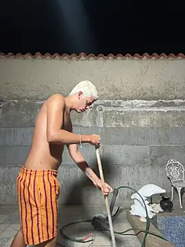 Leo bunny hot online show from 12/22/25, 05:59