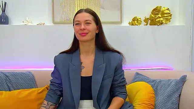 Snapshot of AlexandraBloom chatting on 09/11/25, 06:19 AlexandraBloom online show from 09/11/25, 06:19