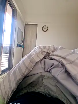 Snapshot of vivanpraj999 chatting on 11/07/25, 03:39 vivanpraj999 online show from 11/07/25, 03:39