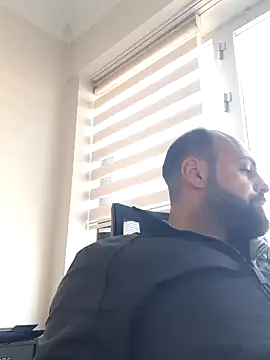 krzantem3454 online show from 02/02/25, 01:08